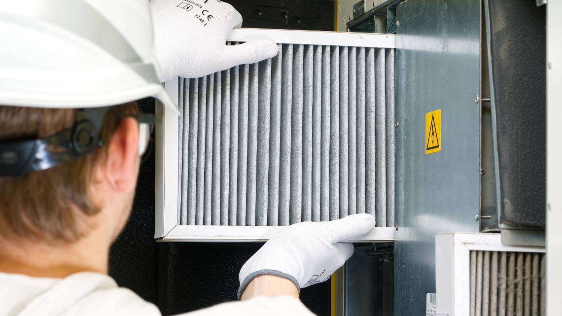 Frecuencia mantenimiento climatización industrial